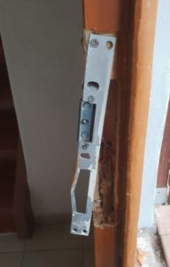 Defekte Tür nach Einbruch Defekte Tür nach Einbruch