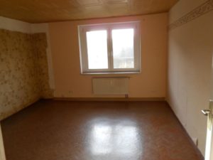 Renovierungsbedürftiges Wohnzimmer ETW10 Renovierungsbedürftiges Wohnzimmer ETW10